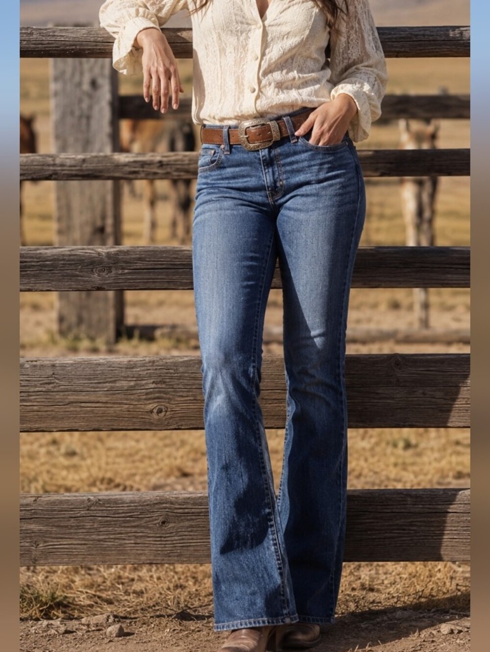 NWT Levi's 725 High Rise Bootcut Jeans Blue Denim Stretch Classic Flattering